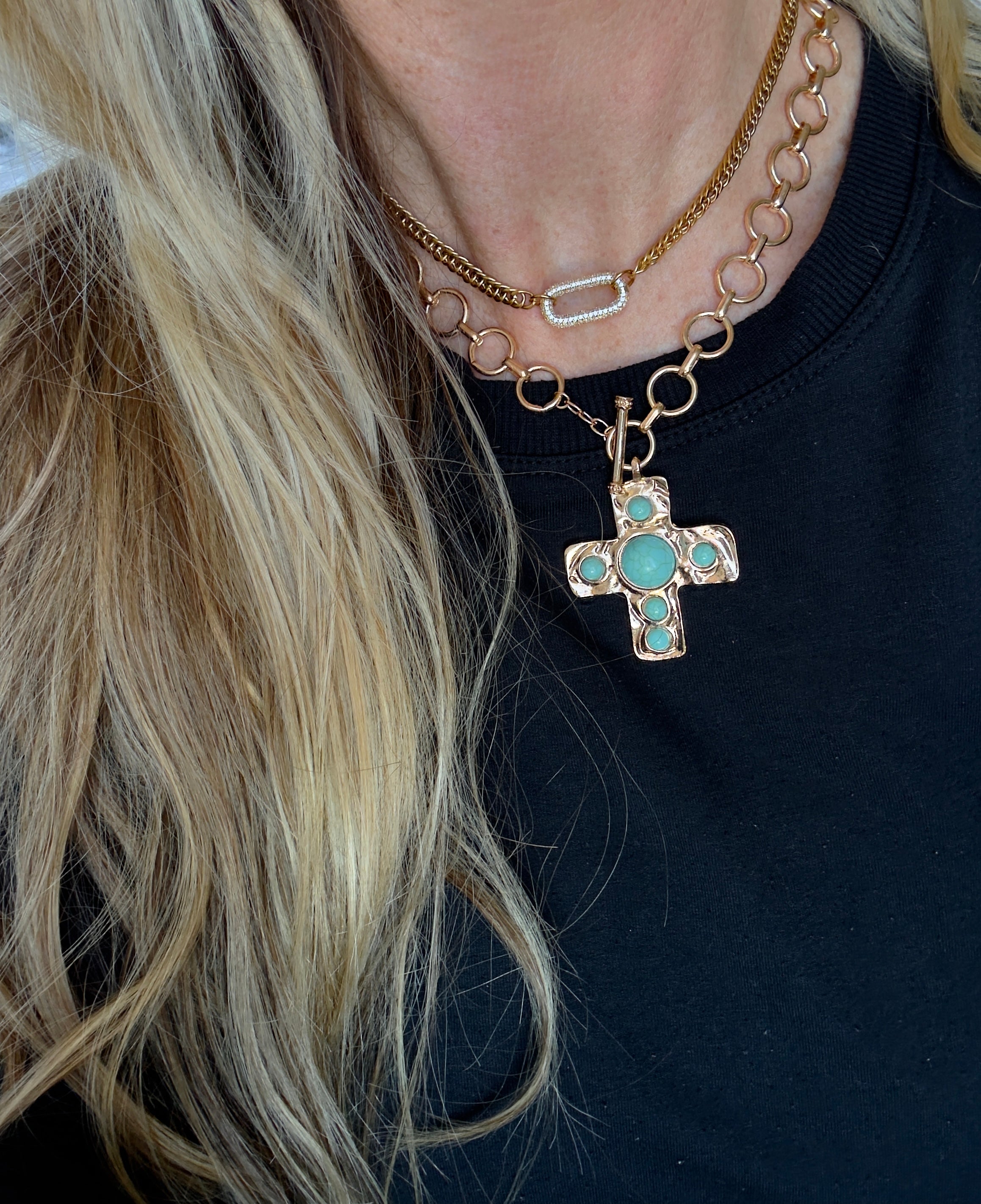 Hammered Crossroads Toggle Necklace