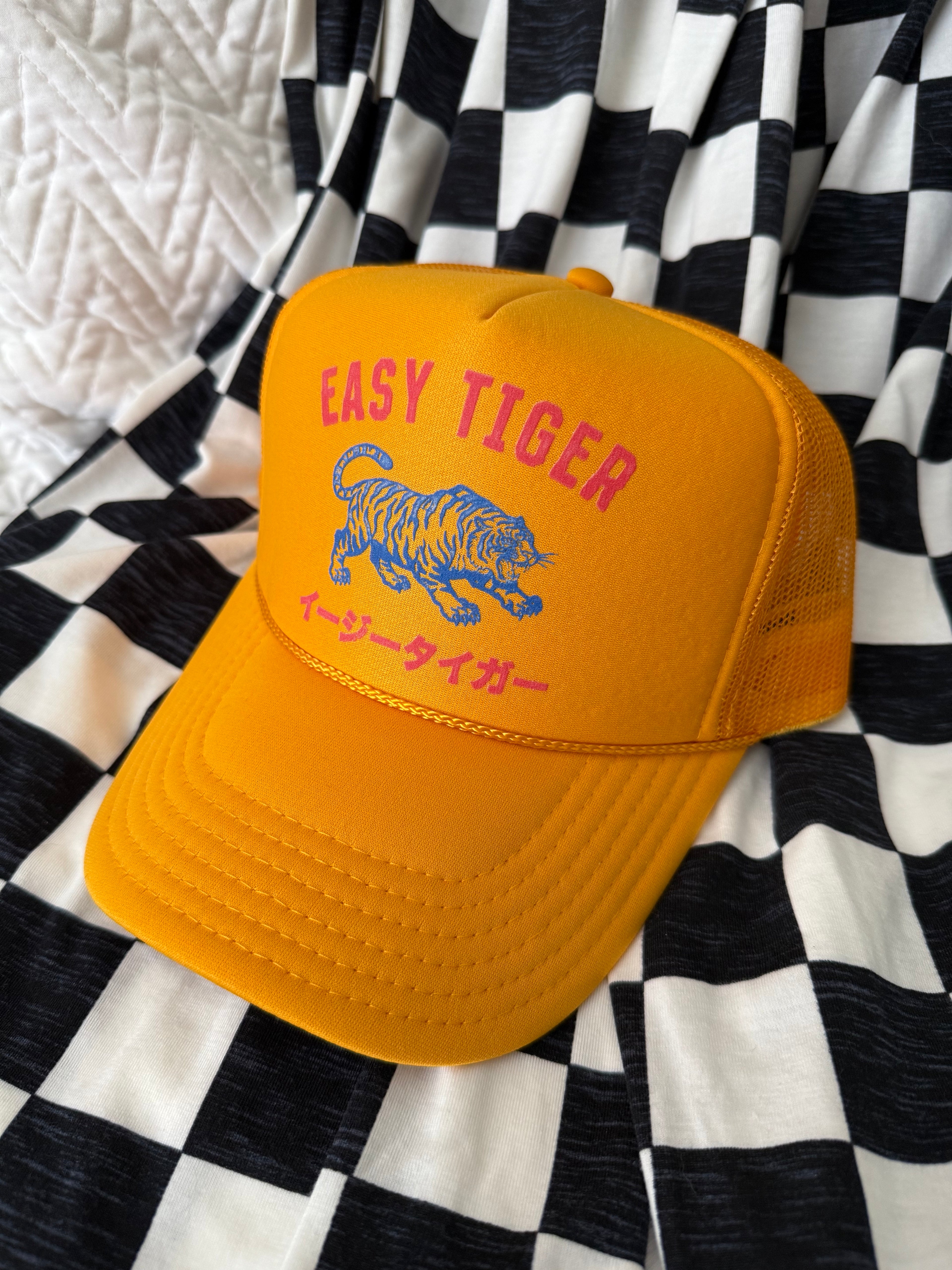 Retro Easy Tiger Vintage Trucker