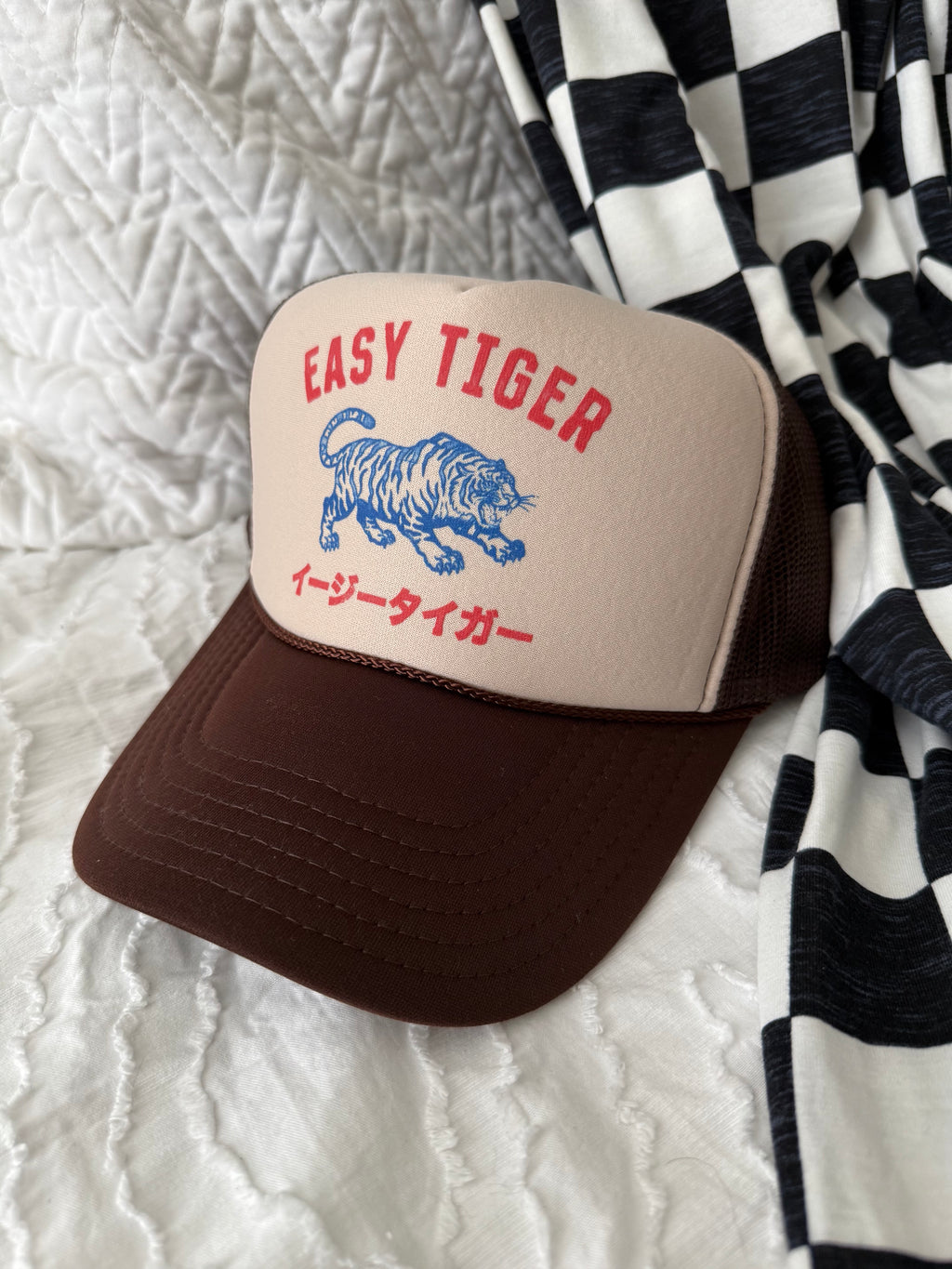 Retro Easy Tiger Vintage Trucker