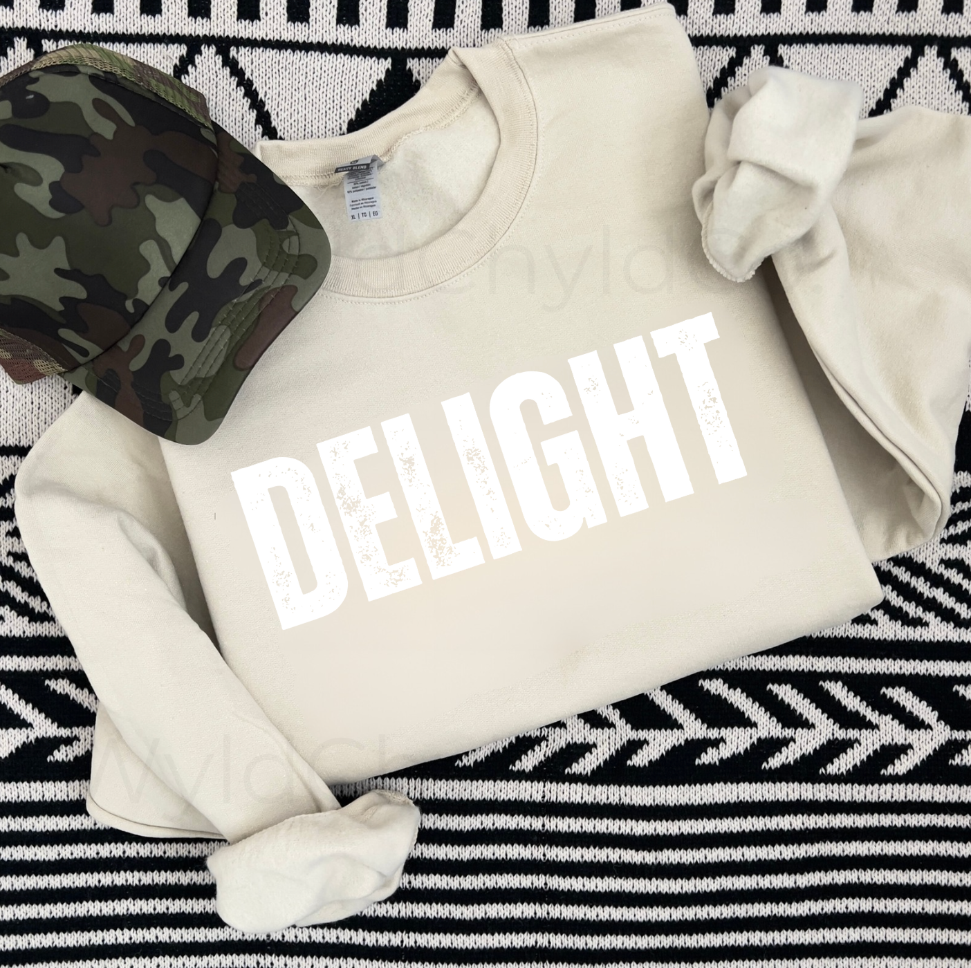 Delight - Graphic Sweatshirt