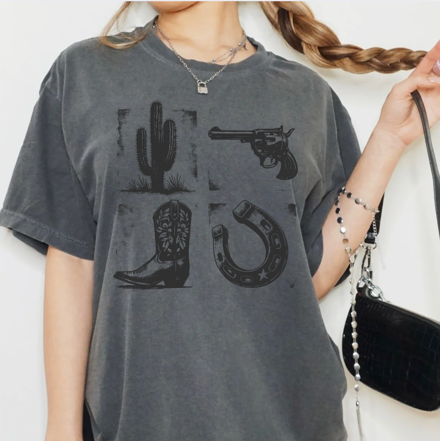 Outlaws Essential Tee